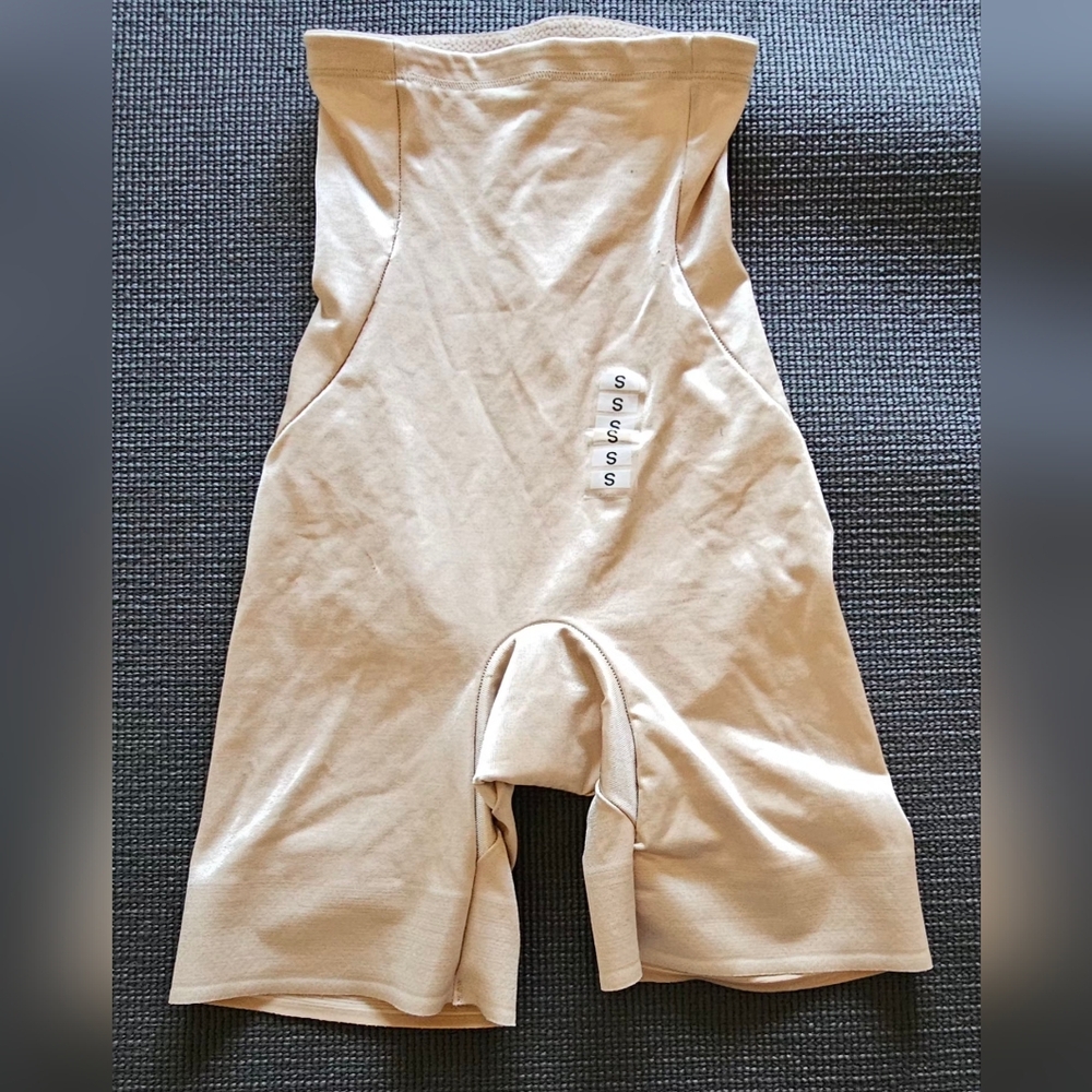 Ruby Ribbon Shapewear High-Waist Compression Shorts Beige/Tan/Nude  Size S